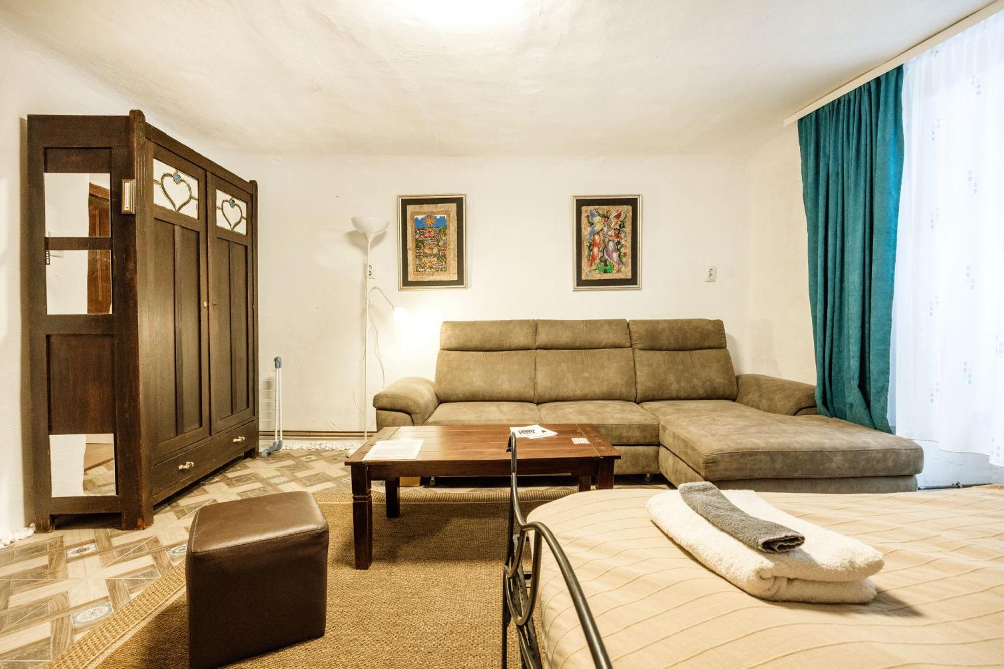 Gul Baba Saray Apartments Budapest Eksteriør billede